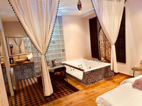 Love Room Jacuzzi Paris 4